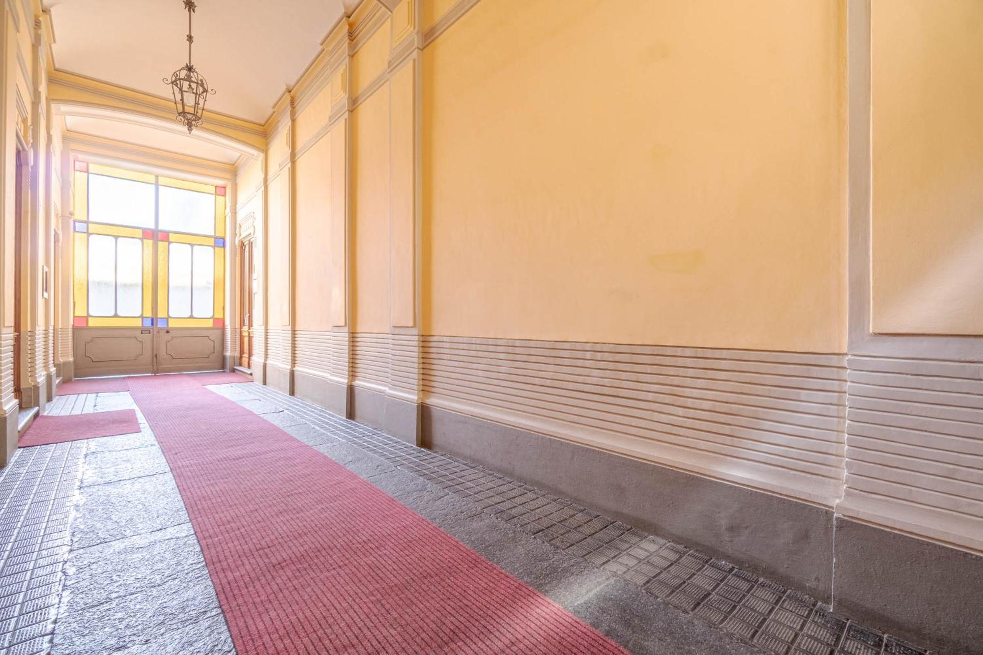 Casa Valeggio Attic Apt Few Steps From Porta Nuova Apartment Turin Ngoại thất bức ảnh